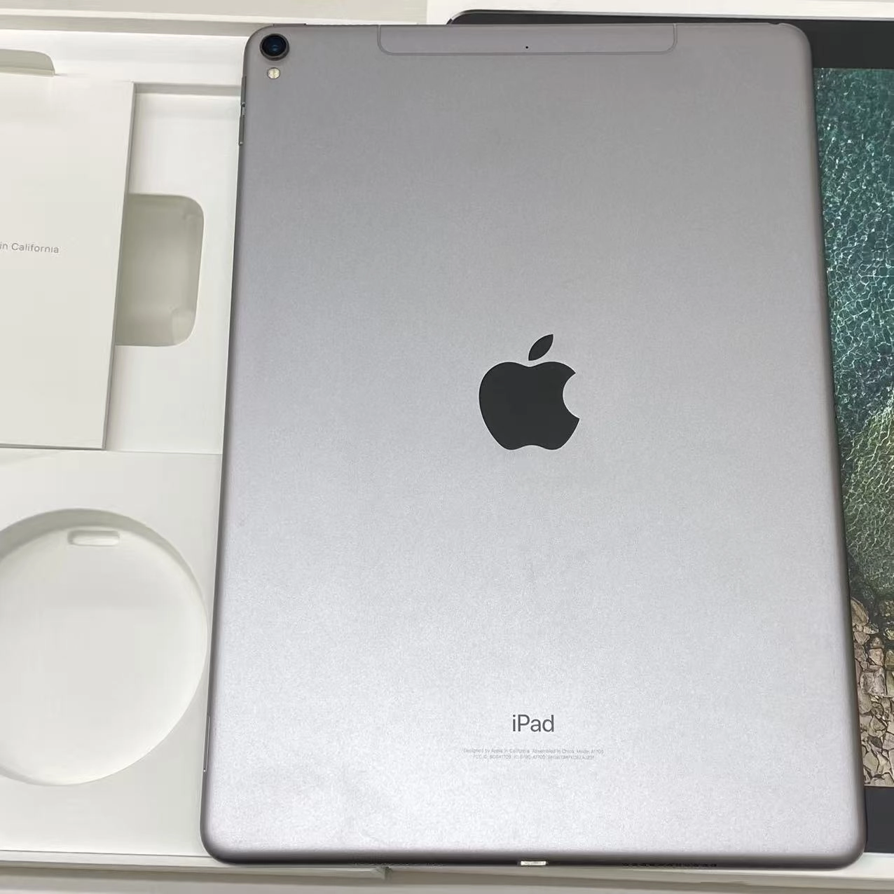 iPad Pro 10.5インチ Wi-Fi+Cellular 64GB MQEY2J/A SoftBank版SIMフリー ジャンク品 スペースグレイ