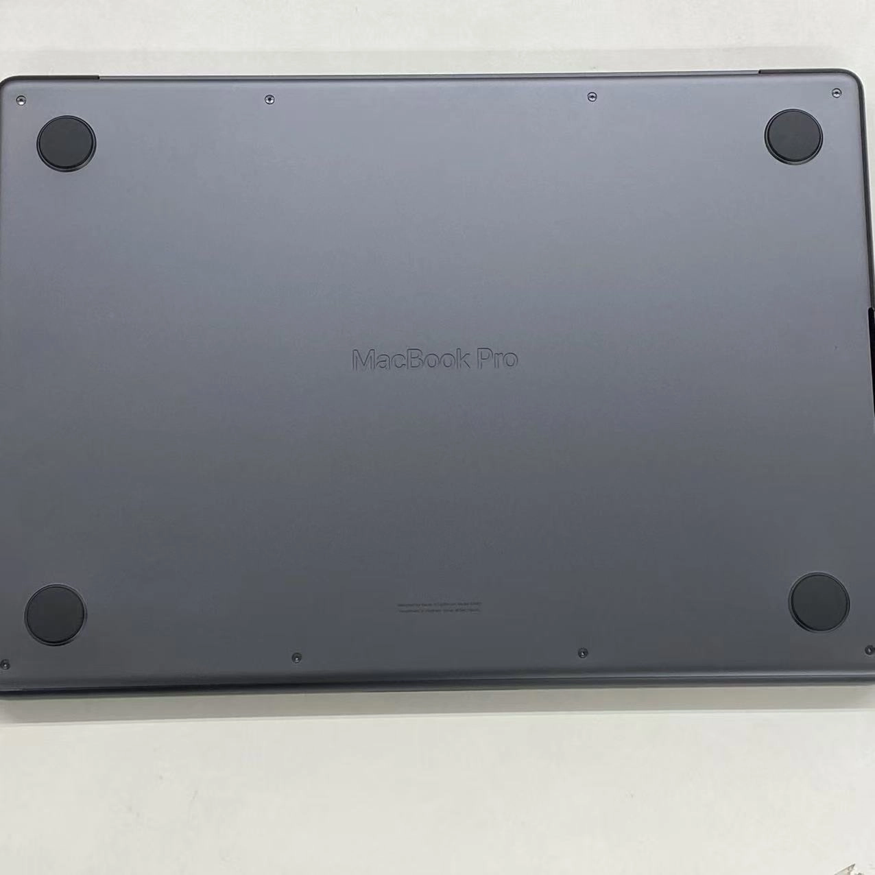 MacBook Pro 14インチ  Late2024 Apple M4 Pro(12コア) 16コアGPU 24GB/512GB スペースブラック MX2H3J/A 極美品