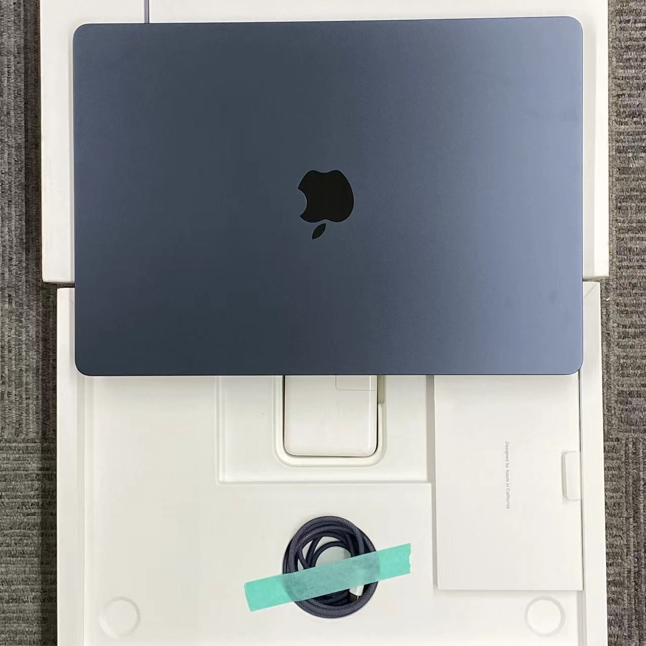 Macbook air 15インチ Mid2023 Apple M2 16GB/512GB (CPU:8C/GPU:10C)ミッドナイト ブルー