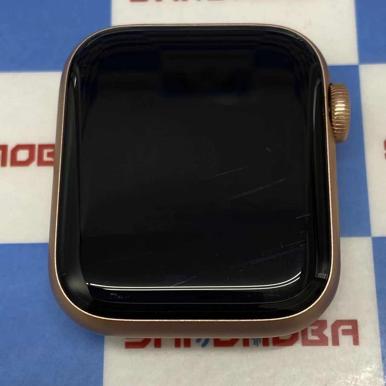 Apple Watch SE 第1世代 40mm GPSモデル 32GB ゴールド MKQ03J/A