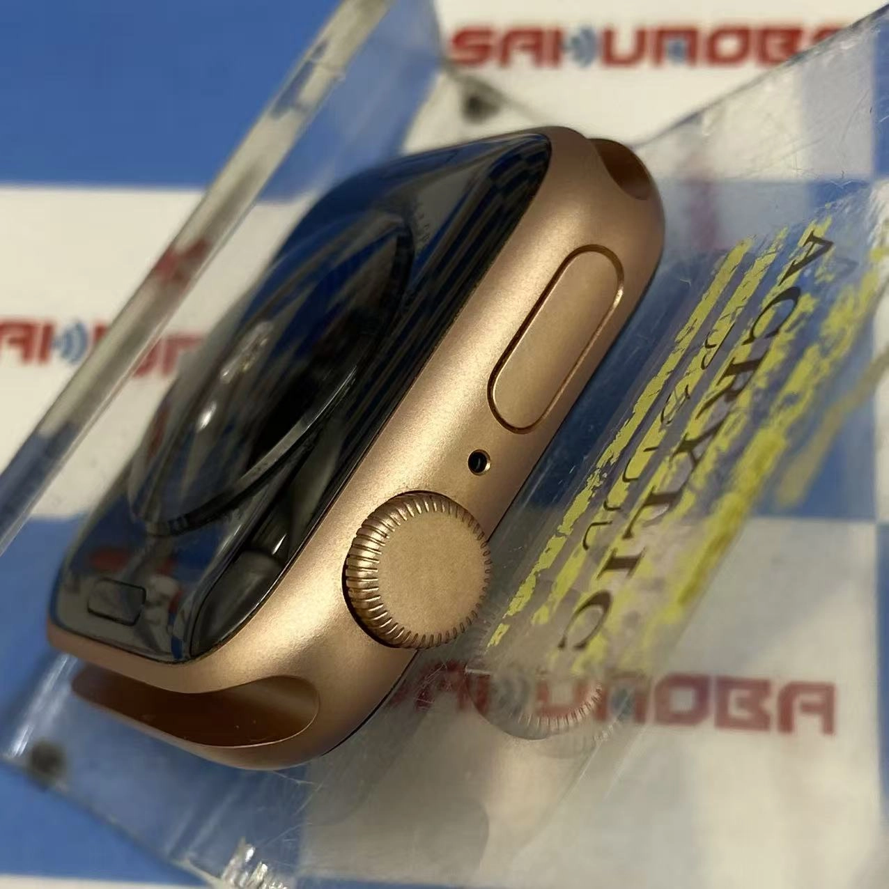 Apple Watch SE 第1世代 40mm GPSモデル 32GB ゴールド MKQ03J/A