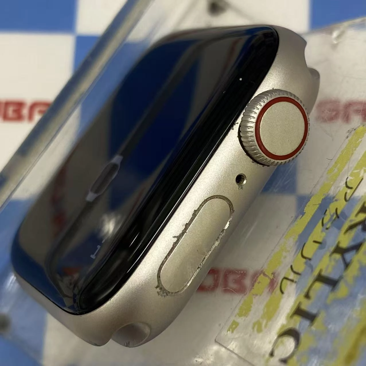 Apple Watch SE 第2世代 40mm GPS+Cellularモデル 32GB スターライト MRFX3J/A SIMフリー
