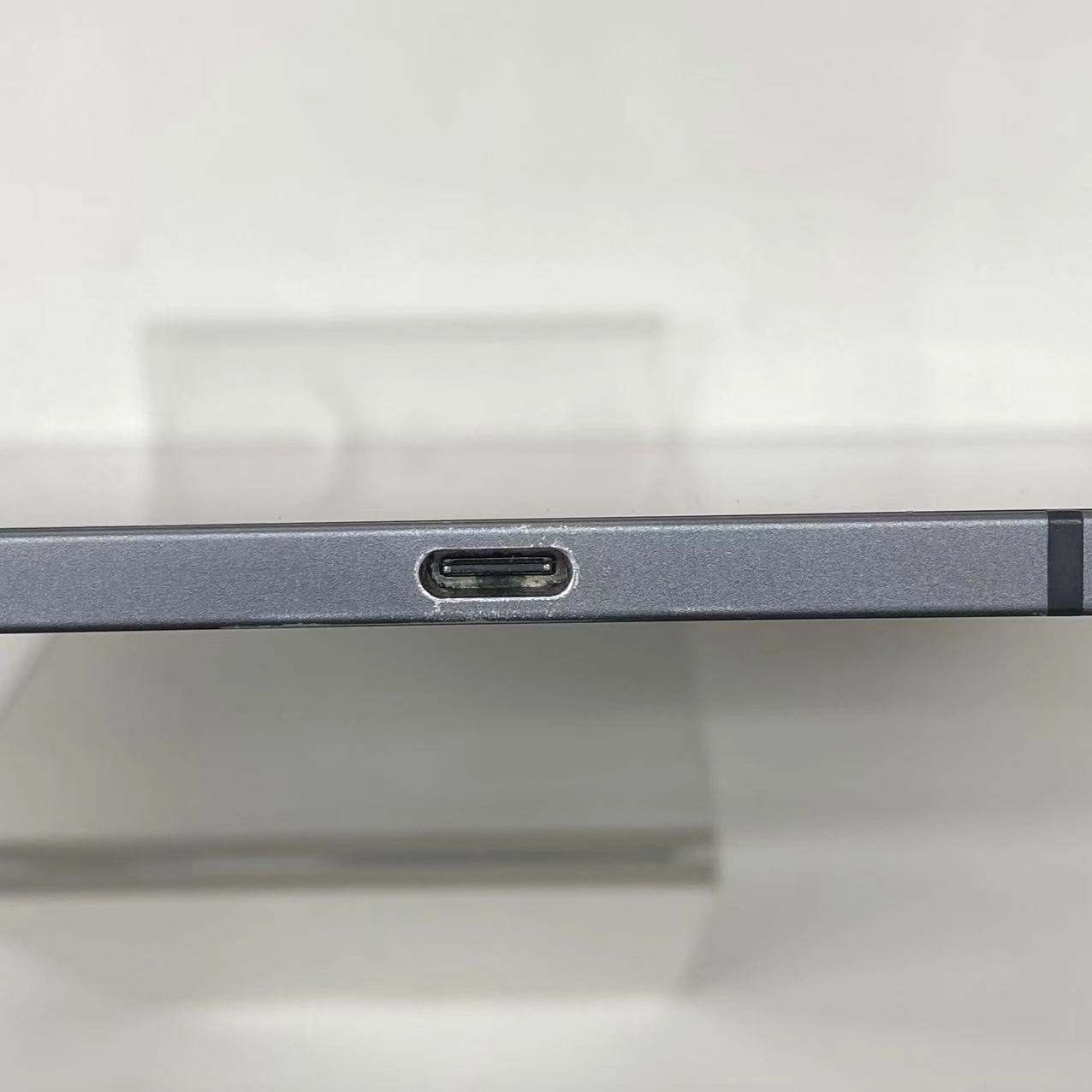 iPad Pro 12.9インチ 第3世代 Wi-Fi+Cellular モデル 64GB MTHJ2J/A docomo版SIMフリー ジャンク品 スペースグレイ