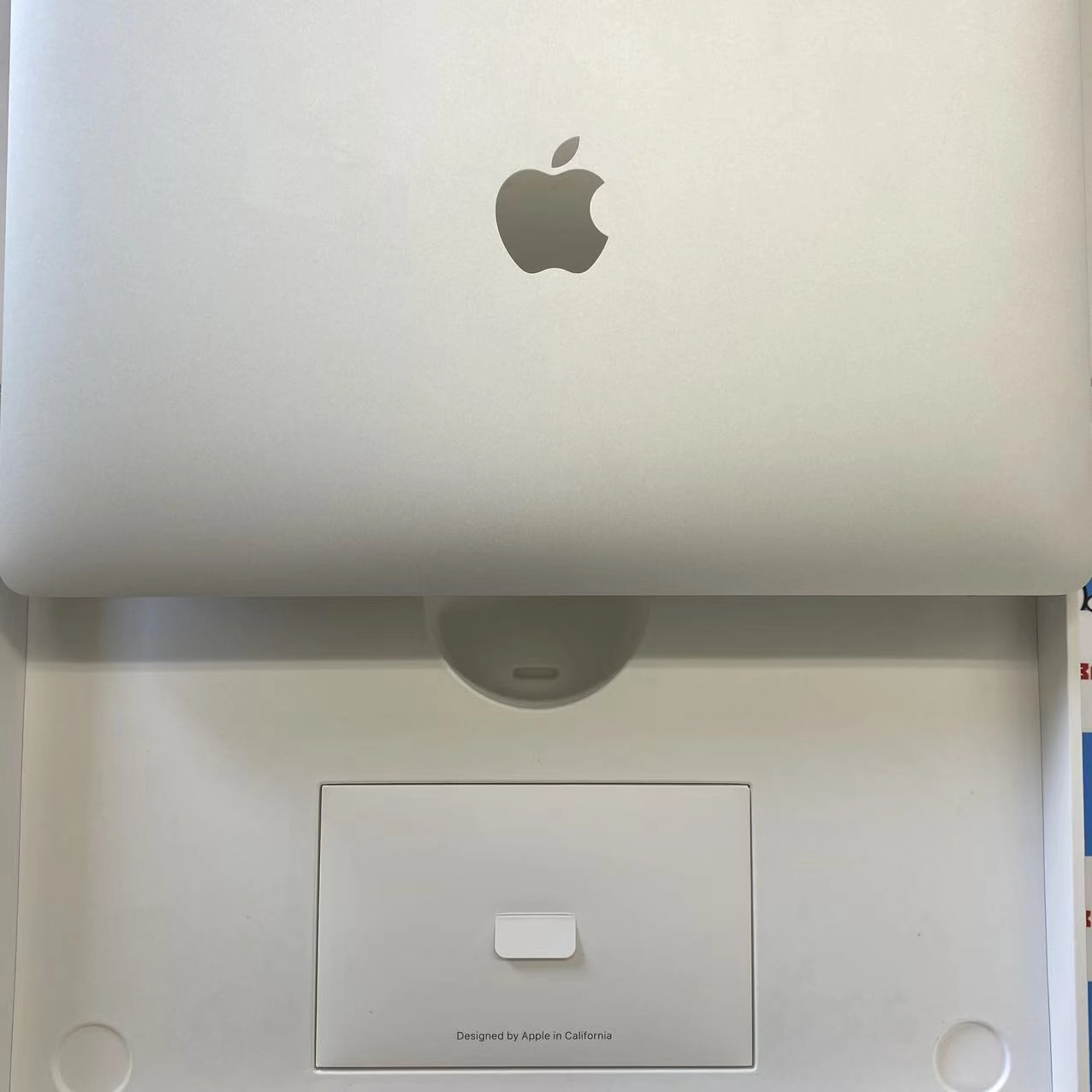 MacBook Air 2018 128GB シルバー Z0VG00050
