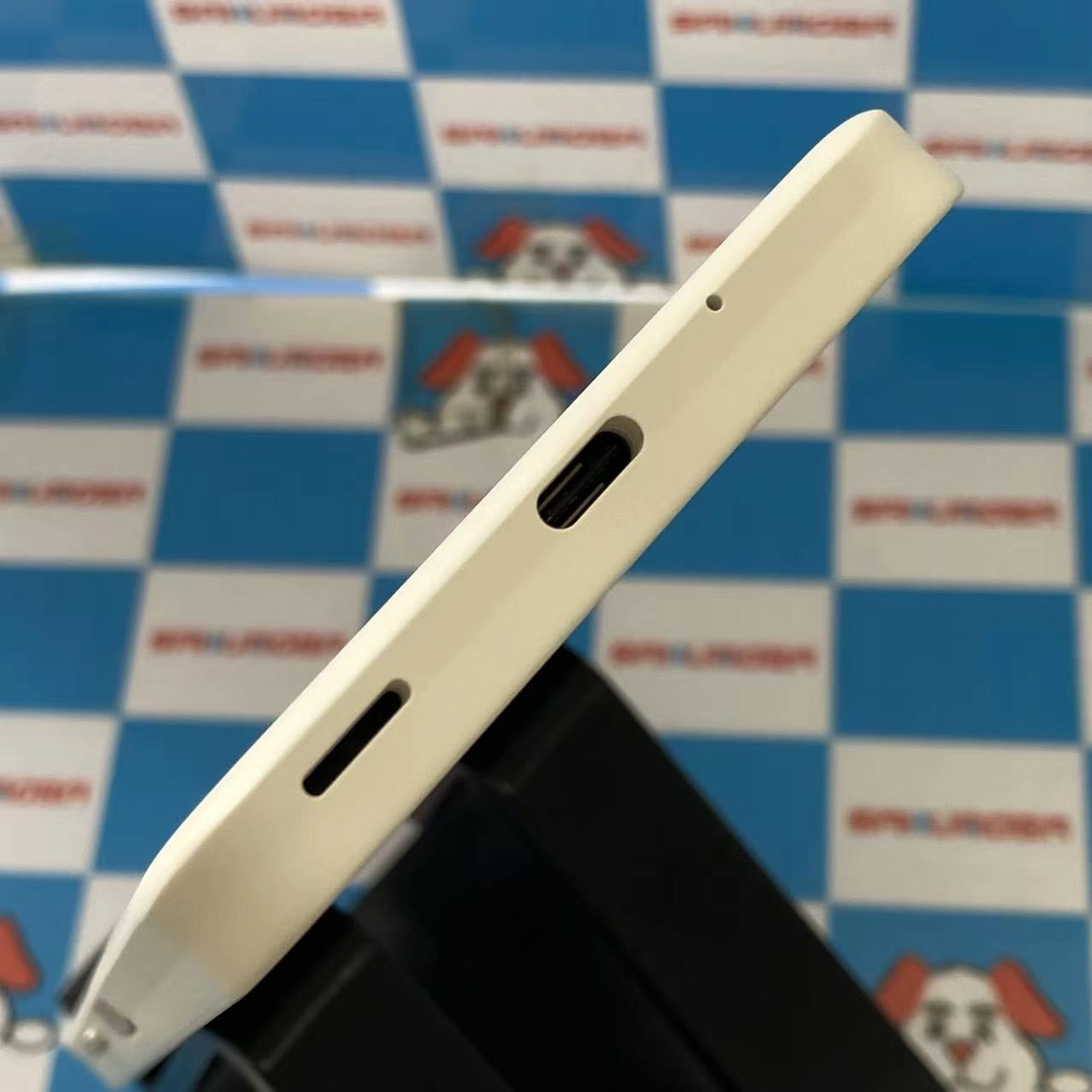 AQUOS wish3 64GB ホワイト A302SH SIMロック解除済 Y!mobileジャンク