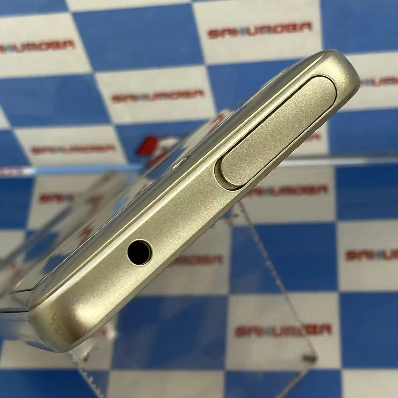 BASIO3 32GB ゴールド KYV43 AU版SIMフリー