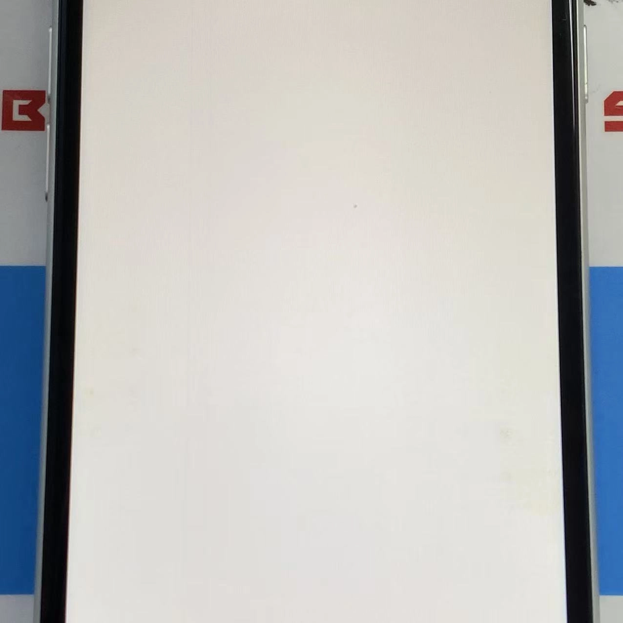 iPhoneSE 第2世代 256GB ホワイト MHGX3J/A mineo版SIMフリー ジャンク品