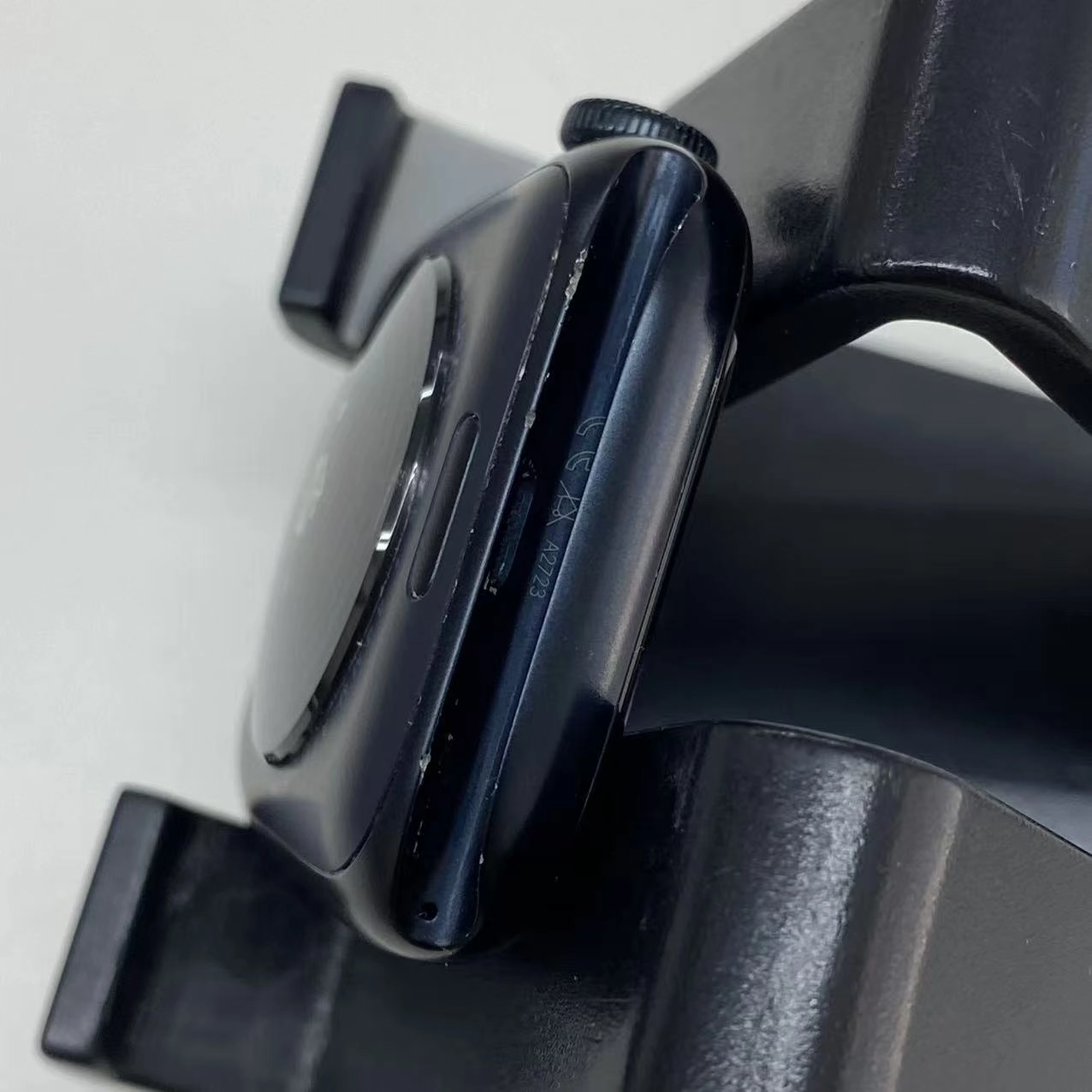 Apple Watch SE 第2世代 44mm GPSモデル 32GB ミッドナイト MNK03J/A ジャンク品