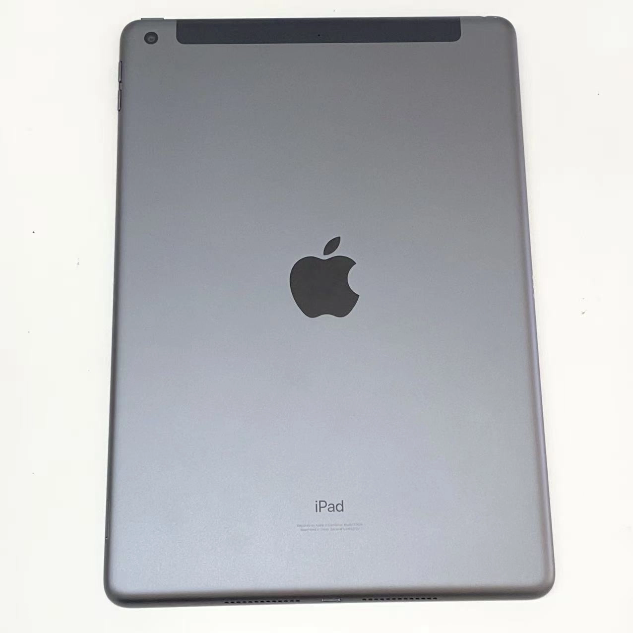 iPad 第9世代 Wi-Fi+Cellularモデル 256GB スペースグレイ MK4E3J/A AU版SIMフリー 掘り出し物コーナー au