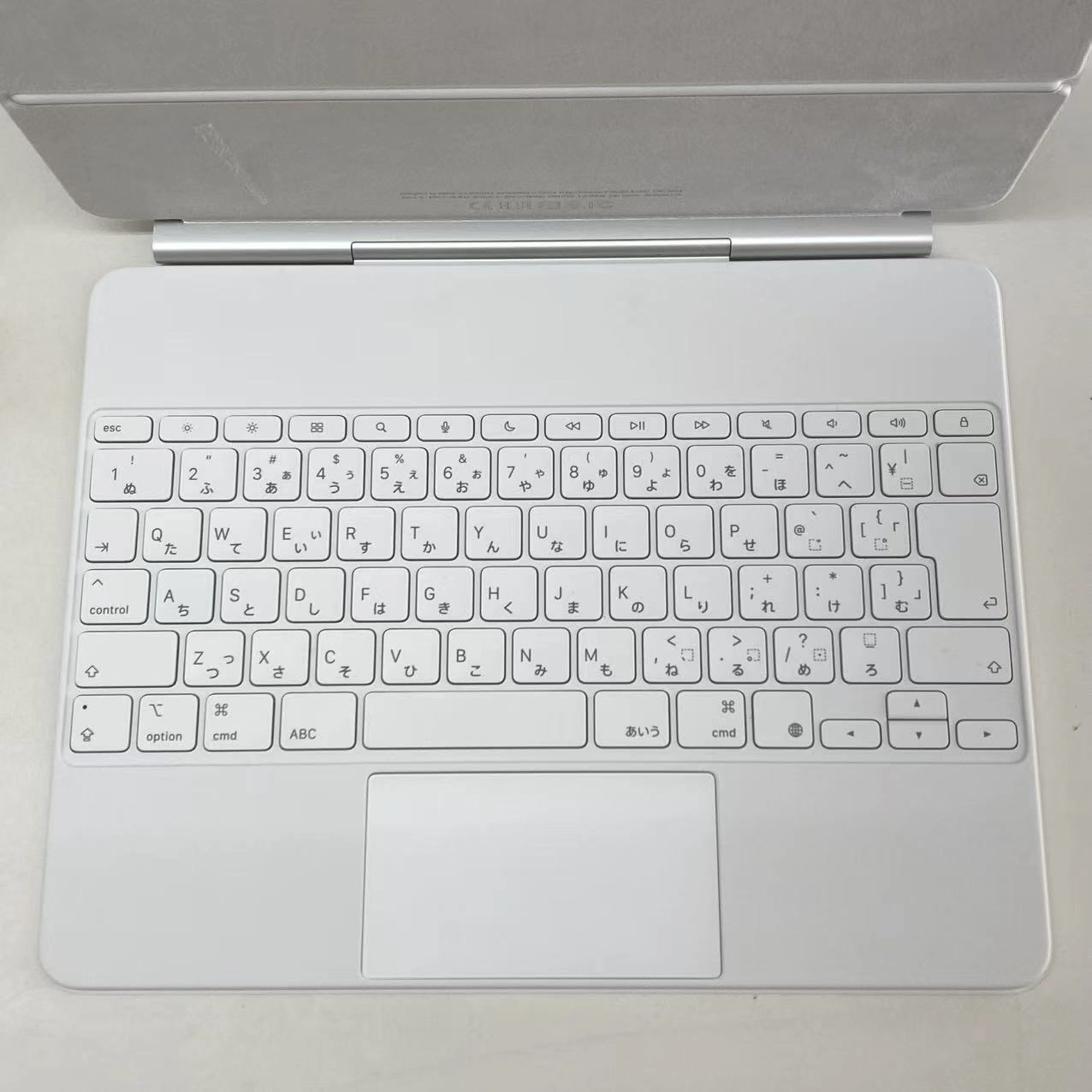 13インチiPad Air(M3)用 Magic Keyboard 日本語 ホワイト MDFW4J/A 美品