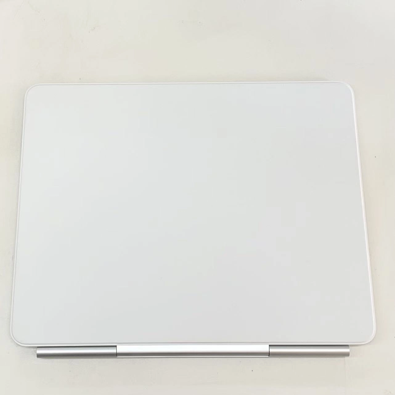 13インチiPad Air(M3)用 Magic Keyboard 日本語 ホワイト MDFW4J/A 美品