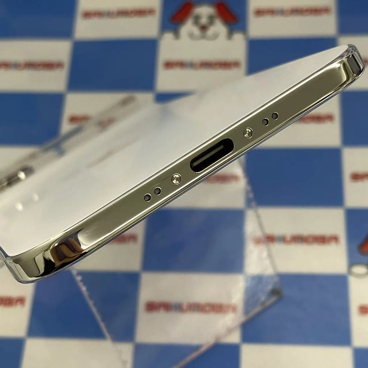 iPhone Air 256GB クラウドホワイト MG284J/A docomo版SIMフリー 美品