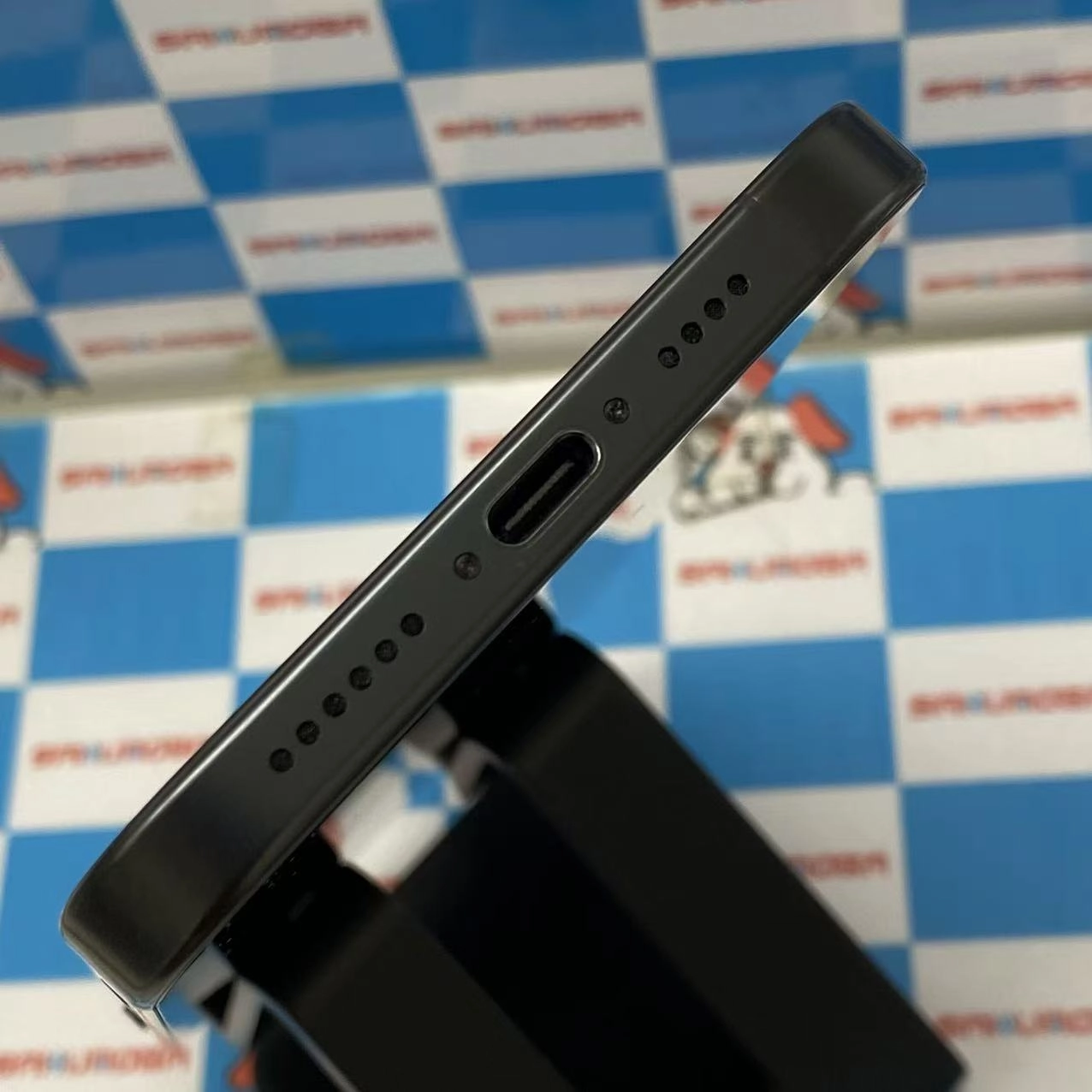 iPhone16 Pro Max 256GB ブラックチタニウム MYWG3J/A AU版SIMフリー 美品 au