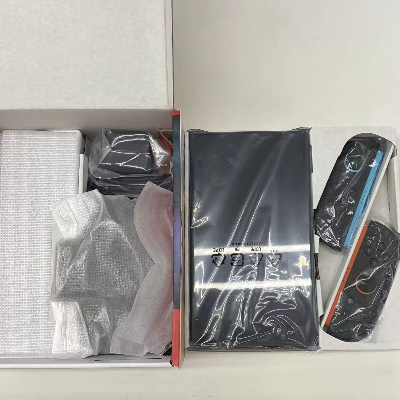 Nintendo Switch 2 256GB グレー BEE-S-KB6CA 開封未使用品