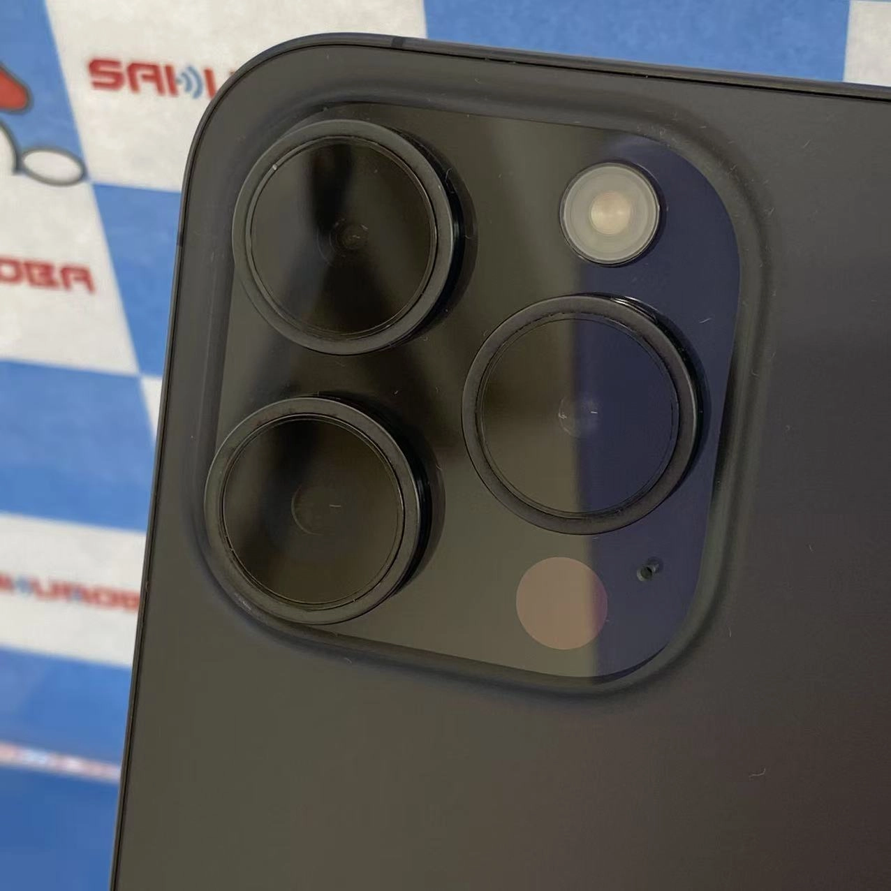 iPhone15 Pro 128GB ブラックチタニウム NTU73J/A docomo版SIMフリー 美品