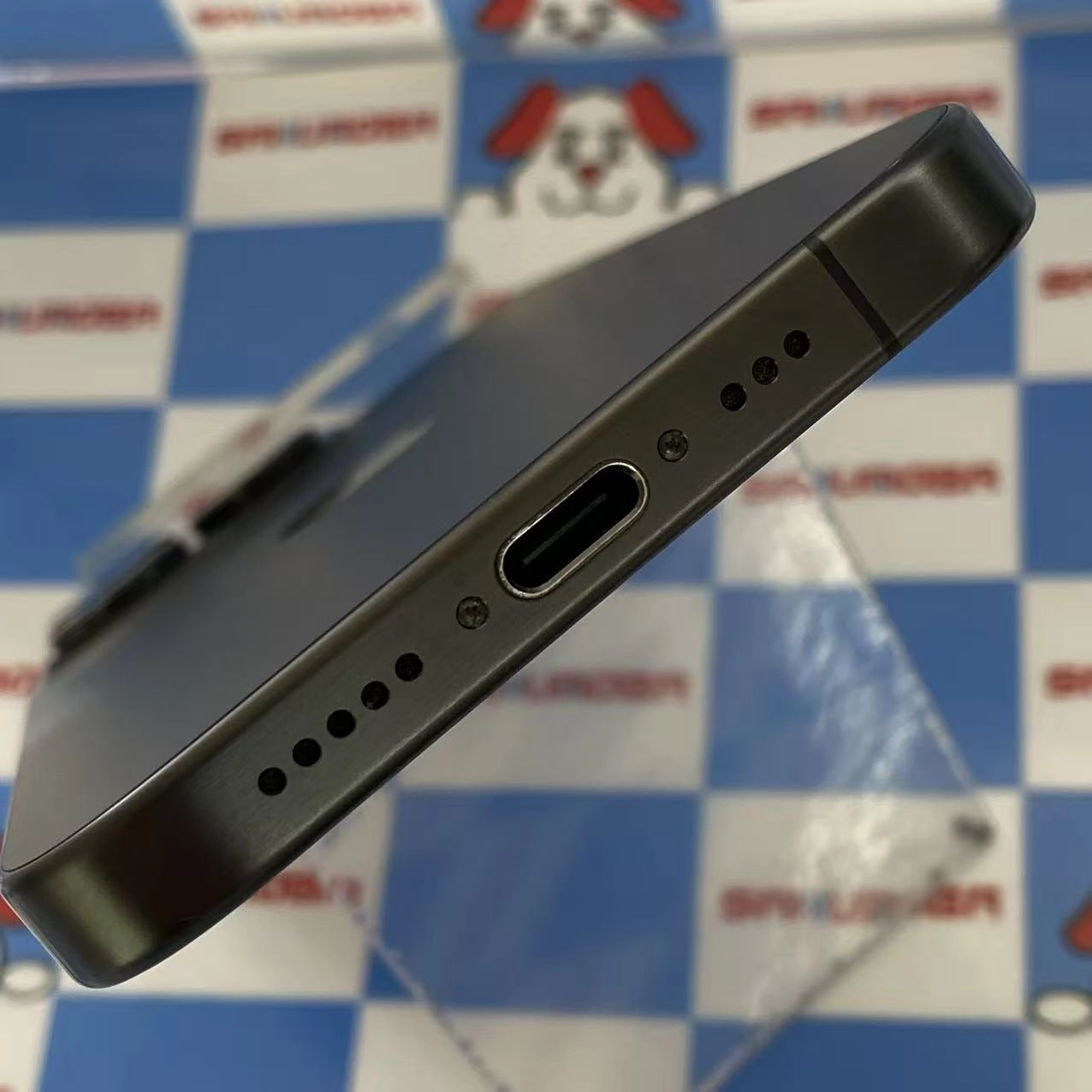 iPhone15 Pro 128GB ブラックチタニウム NTU73J/A docomo版SIMフリー 美品