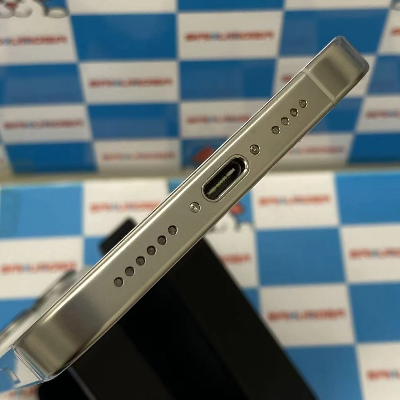 iPhone16 Pro Max 256GB ホワイトチタニウム MYWH3J/A SIMフリー 極美品