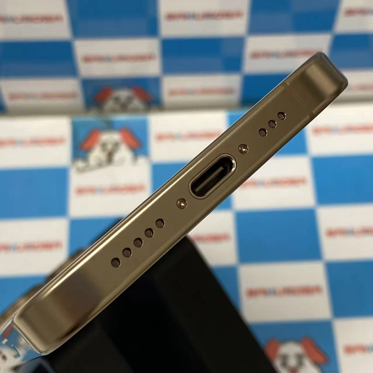 iPhone16 Pro 256GB デザートチタニウム MYN23J/A SoftBank版SIMフリー  新品同様