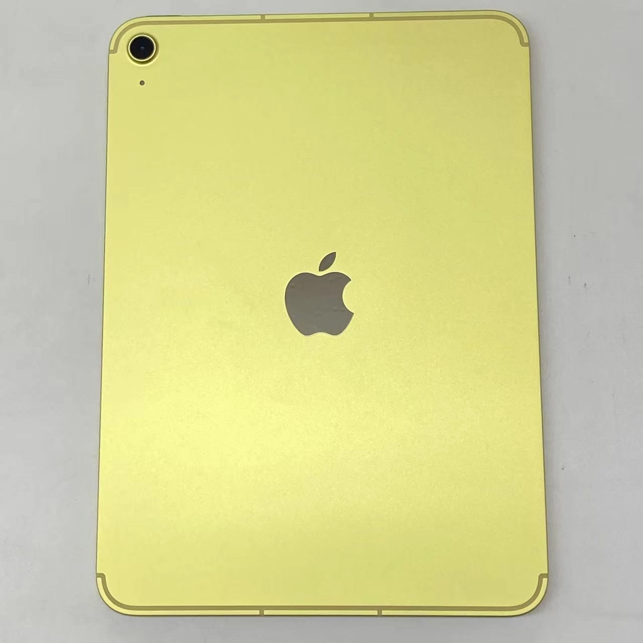 iPad 第11世代 Wi-Fi + Cellular 128GB イエロー MD7H4J/A AU版SIMフリー 開封未使用品 au