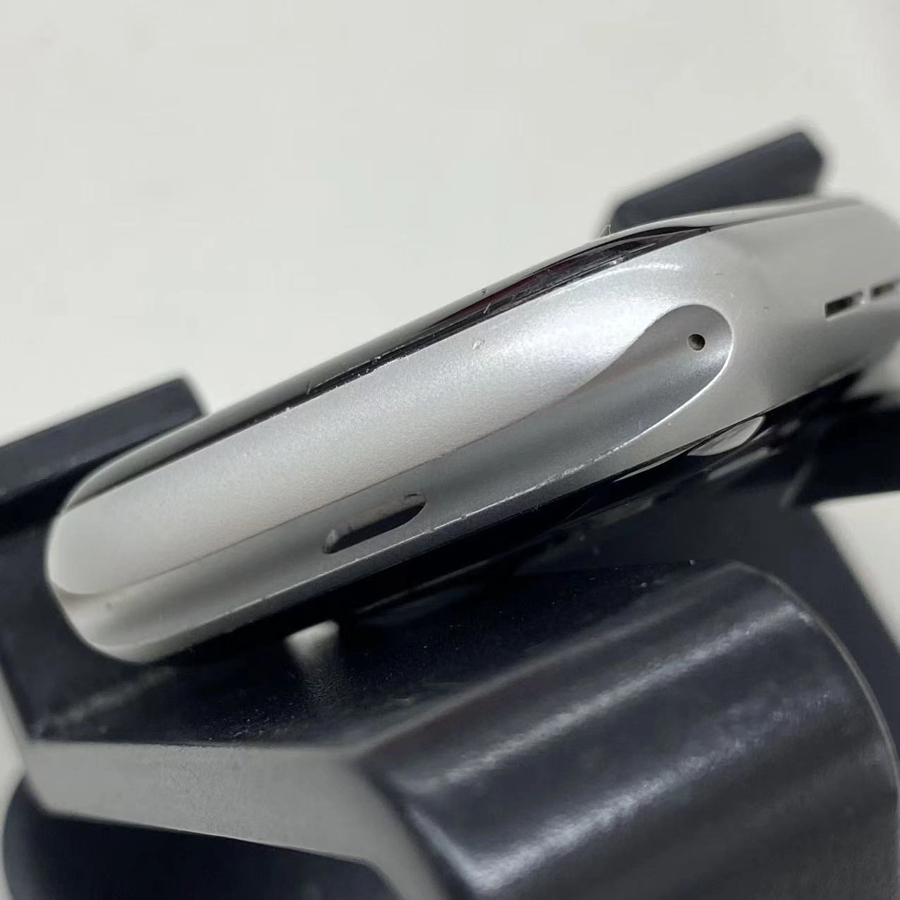 Apple Watch SE 第1世代 44mm GPSモデル 32GB シルバー MKQ43J/A