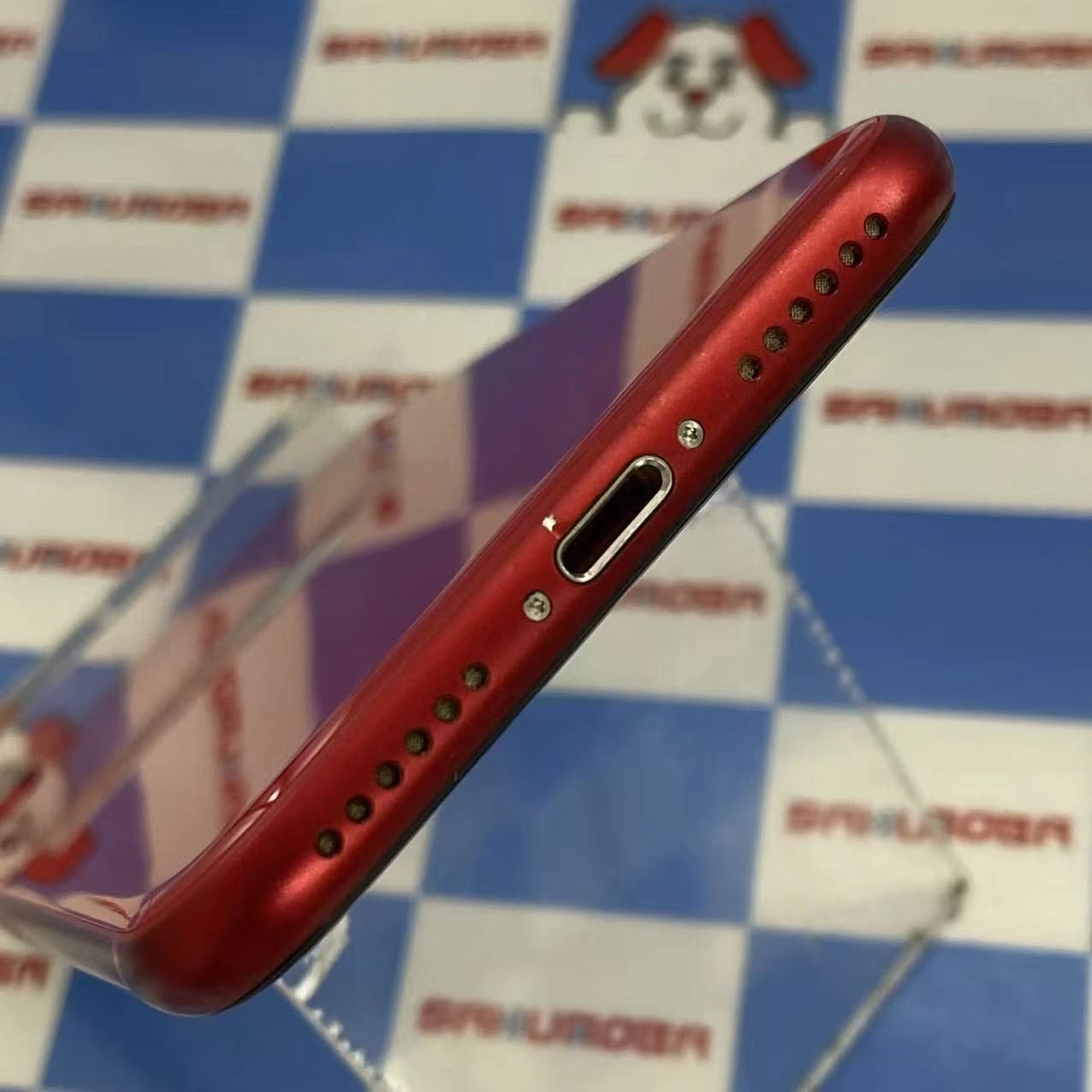 iPhoneSE 第2世代 128GB Product Red MXD22J/A docomo版SIMフリージャンク