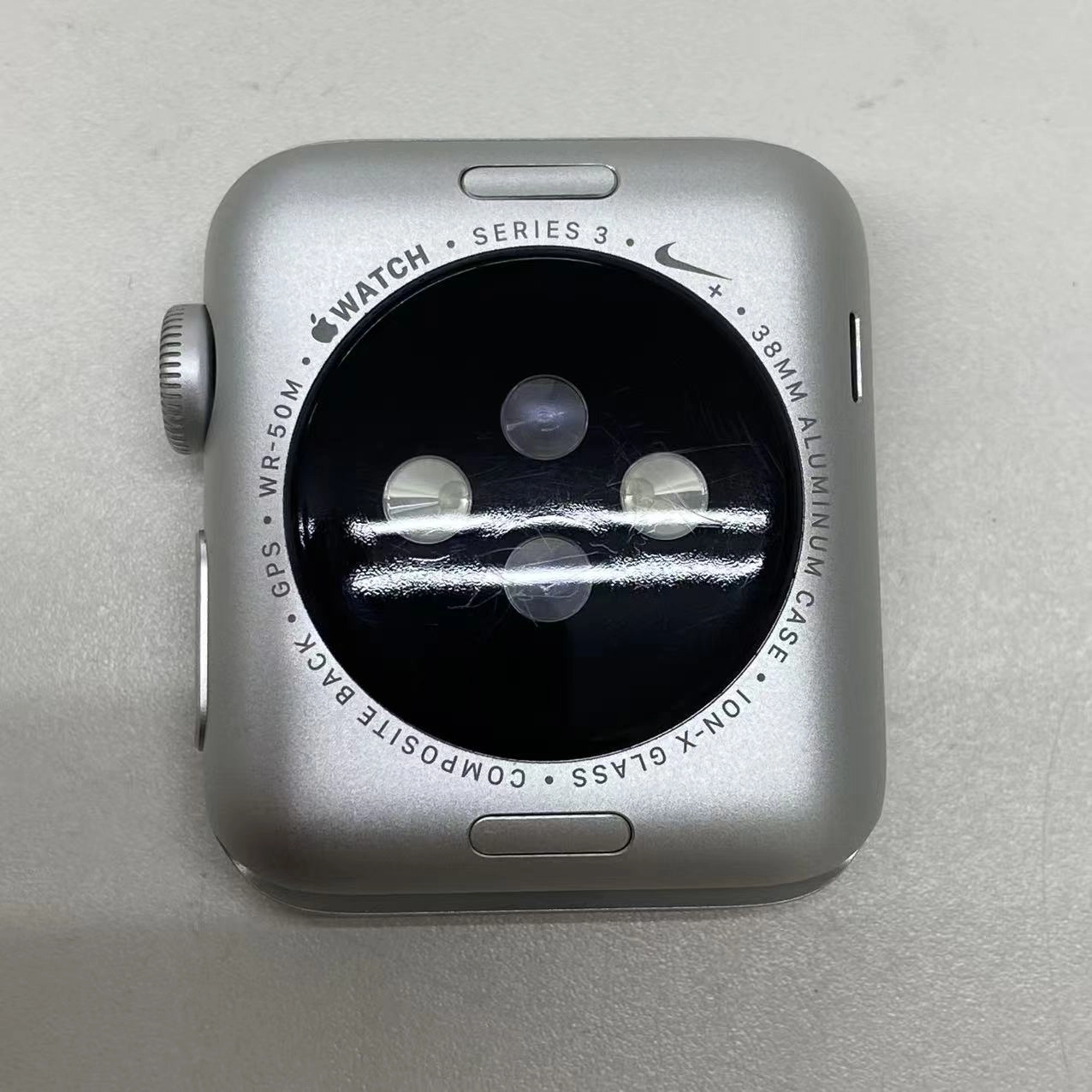 Apple Watch Series3 Nike 38mm GPSモデル 8GB シルバー MQKX2J/A
