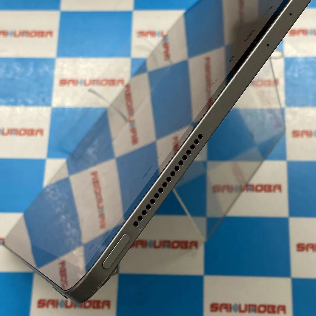 iPad Pro 12.9インチ 第3世代 Wi-Fi+Cellular モデル 256GB  MTHV2J/A SoftBank版SIMフリージャンク品 スペースグレイ