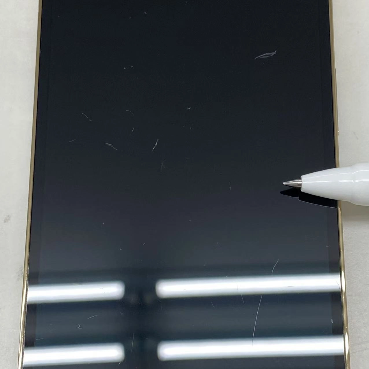 iPhone13 Pro 256GB ゴールド NLUQ3J/A AU版SIMフリー
