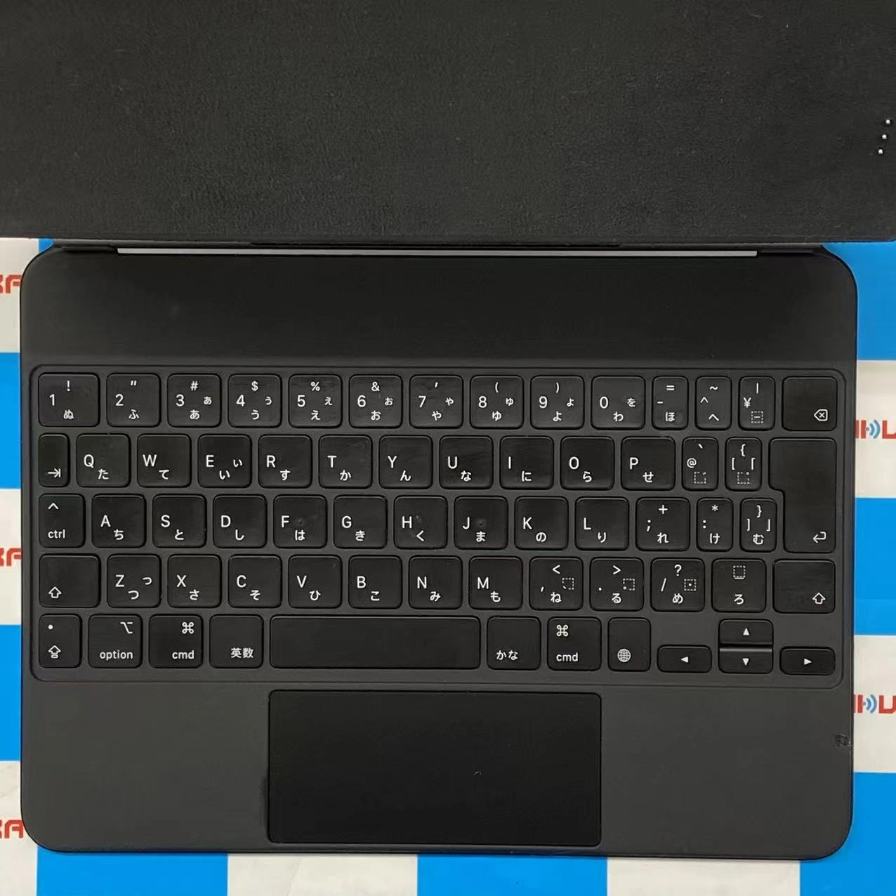 11インチiPad Pro(第3世代)用 Magic Keyboard ** ブラック ホワイト