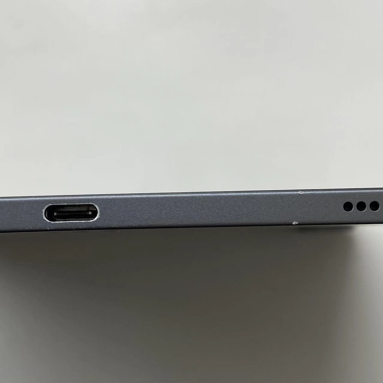 iPad Pro 12.9インチ 第4世代 Wi-Fiモデル 128GB スペースグレイ MY2H2J/A ジャンク品