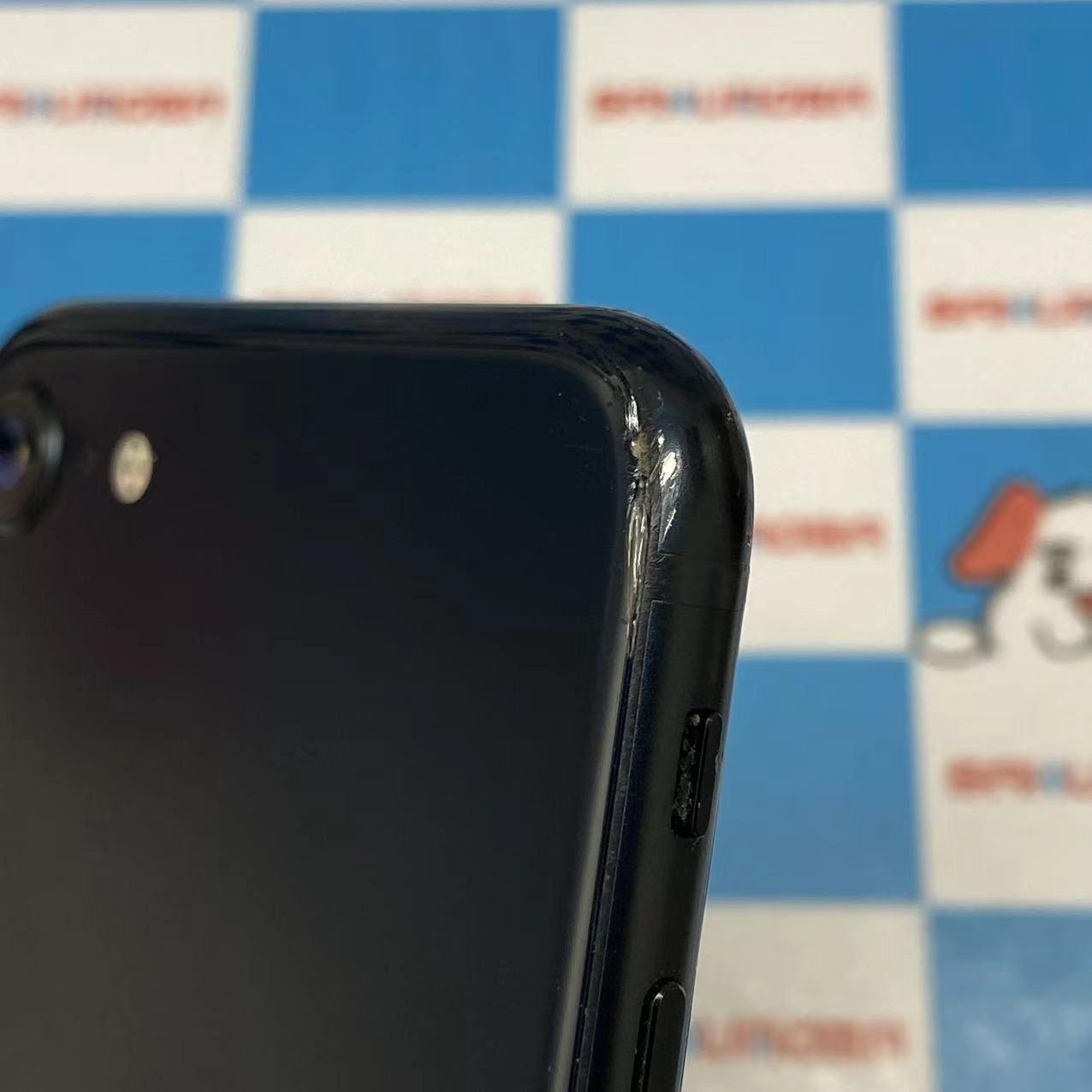 iPhoneSE 第3世代 64GB ミッドナイト MMYC3J/A docomo版SIMフリー ジャンク品