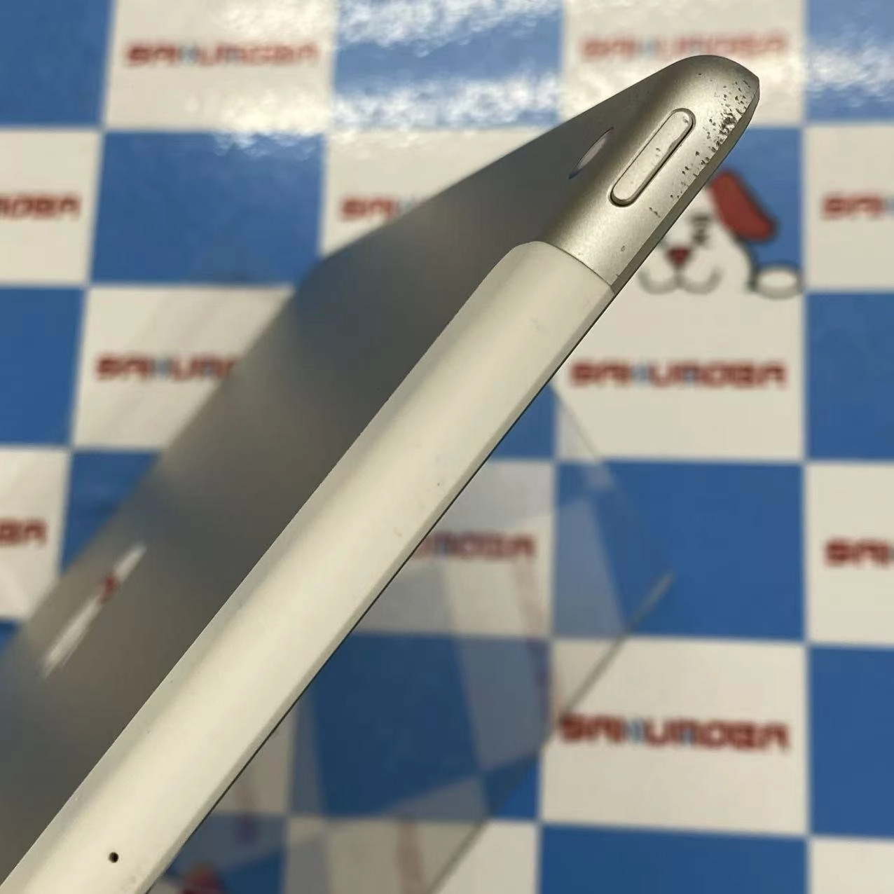iPad 第7世代 Wi-Fi+Cellularモデル 32GB シルバー MW6C2J/A SIMフリー