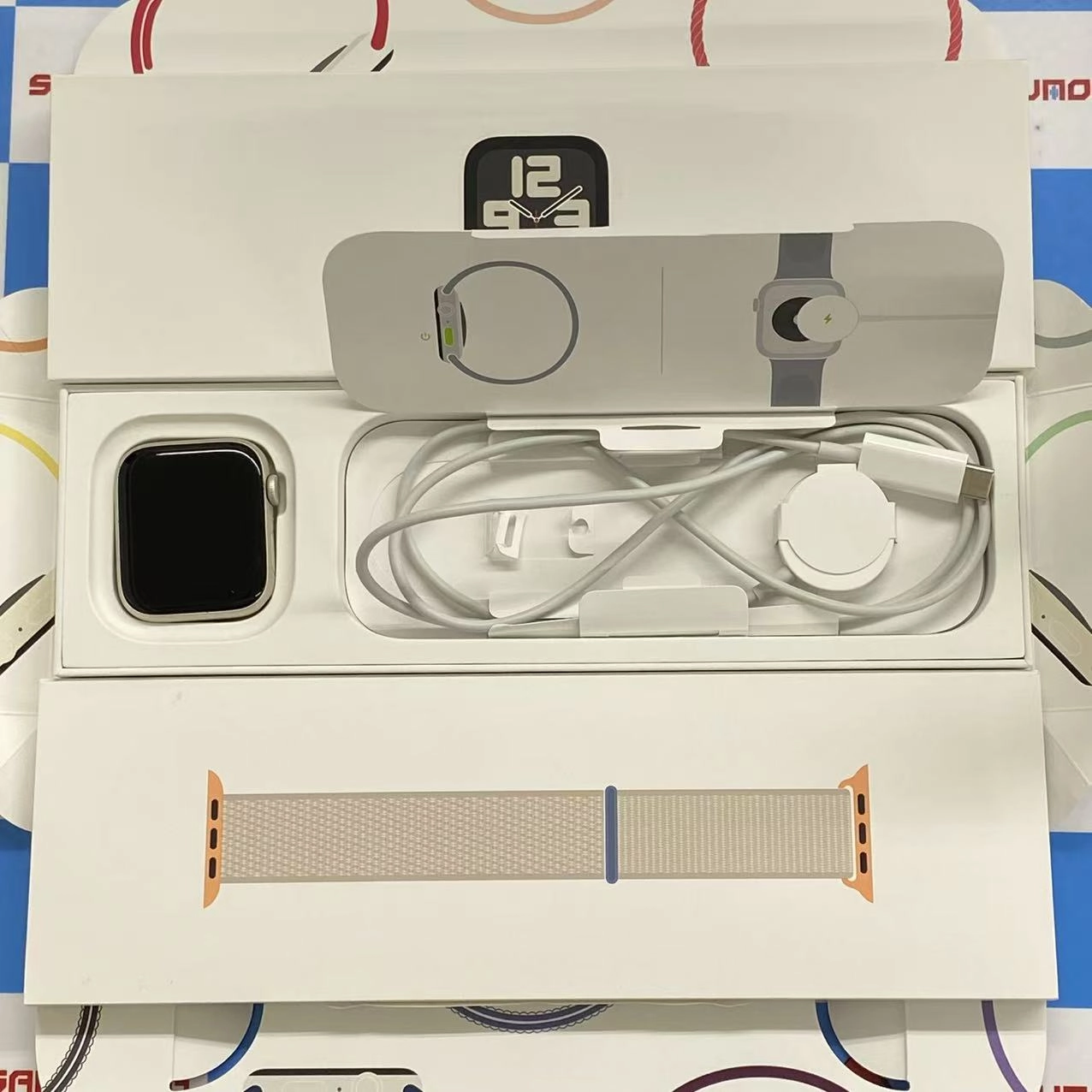 Apple Watch SE 第2世代 44mm GPSモデル 32GB スターライト MRE63J/A 美品
