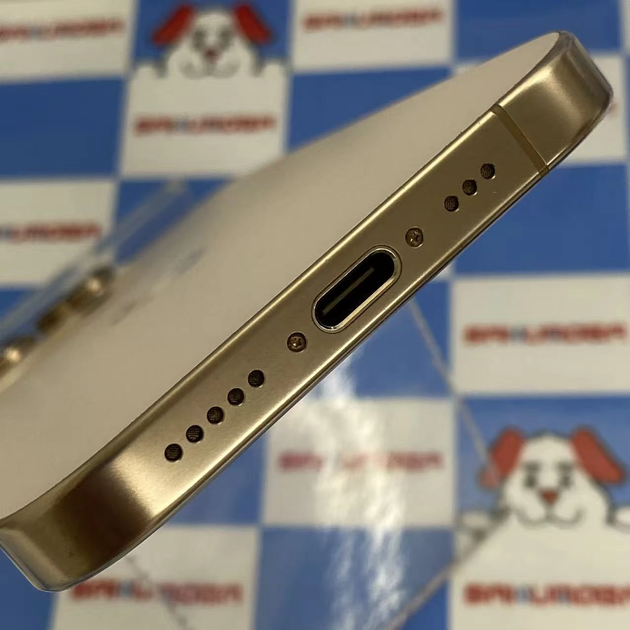 iPhone16 Pro 256GB デザートチタニウム MYN23J/A SIMフリー