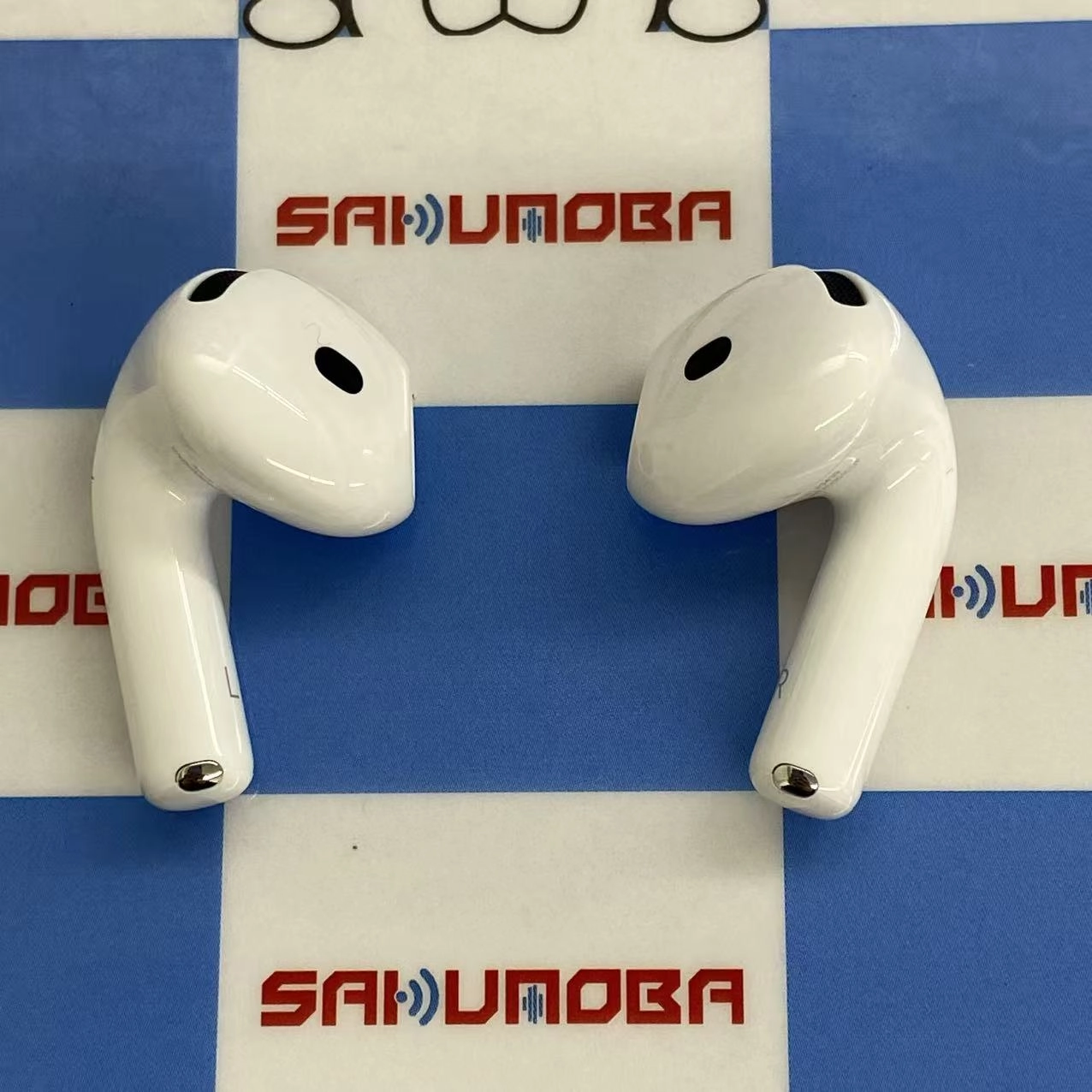 AirPods 第5世代 ワイヤレス充電ケース付き ホワイト MKFT4J/A