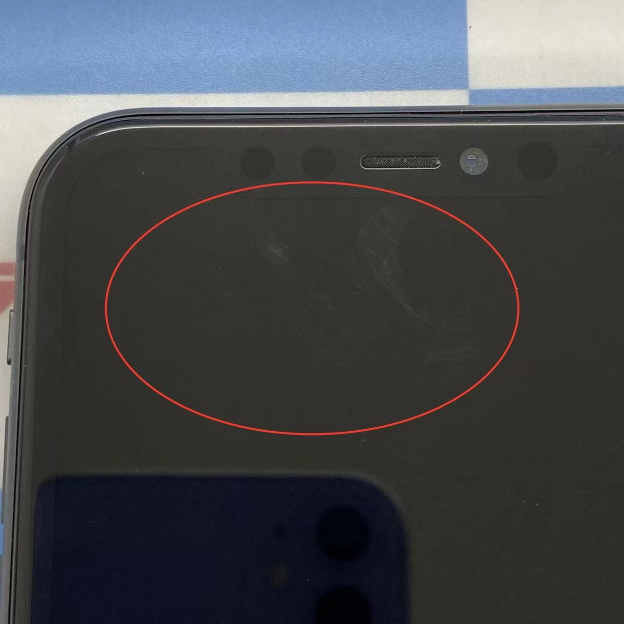 iPhone11 128GB ブラック MWM02J/A docomo版SIMフリージャンク品