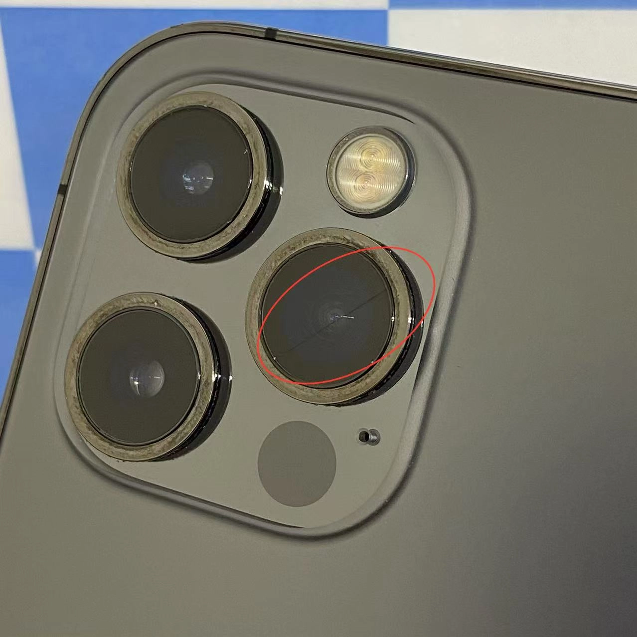 iPhone12 Pro 128GB グラファイト MGM53J/A docomo版SIMフリー