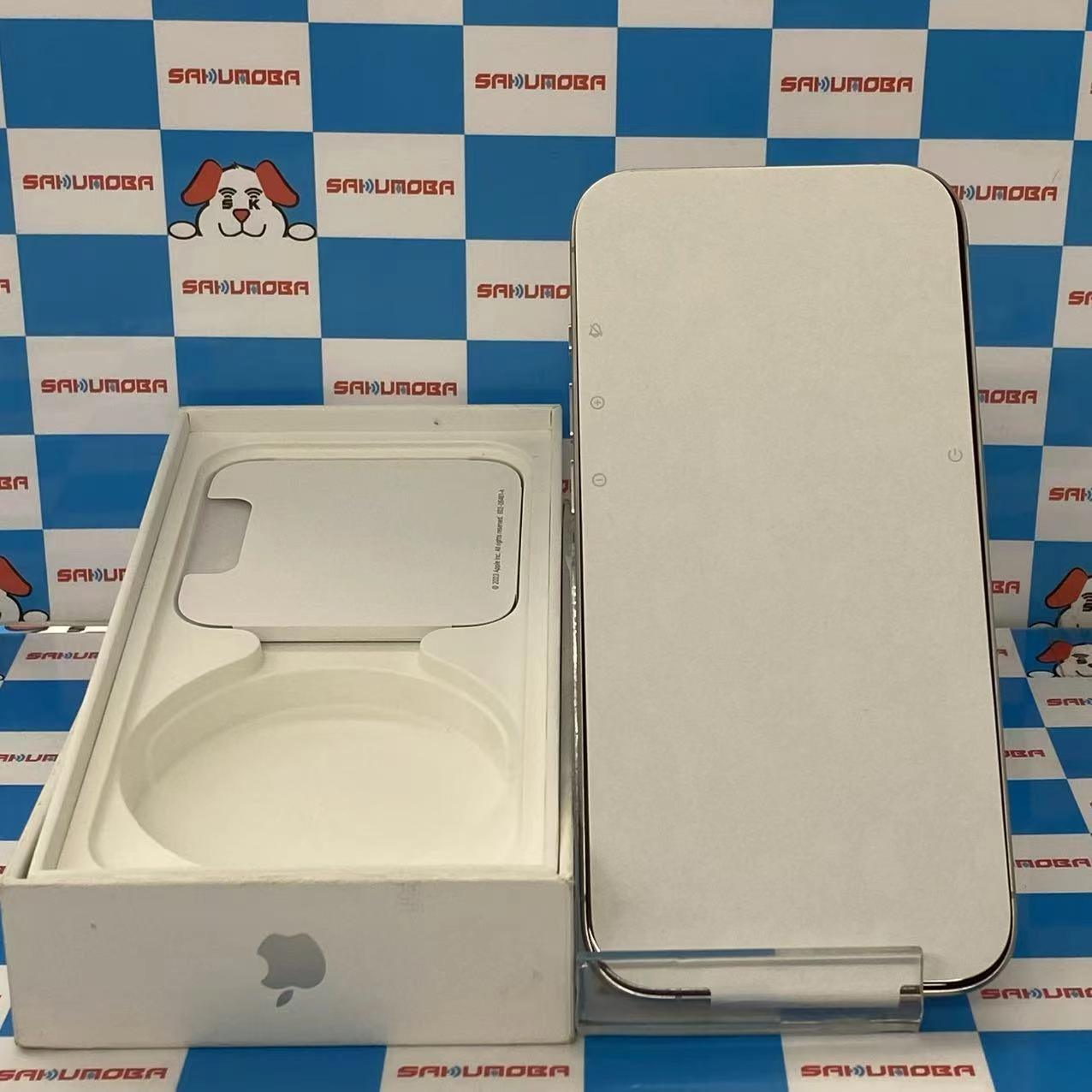 iPhone15 Pro 128GB ホワイトチタニウム MTU83J/A SIMロック解除済 au 美品