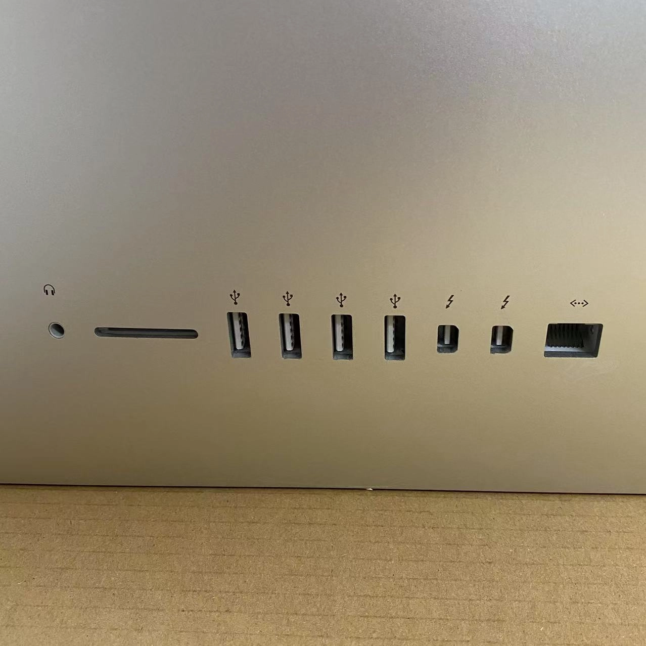 iMac (Retina 5K, 27-inch, Late 2014) 16GB 512GB 3.5GHz Core i5 シルバー A1419