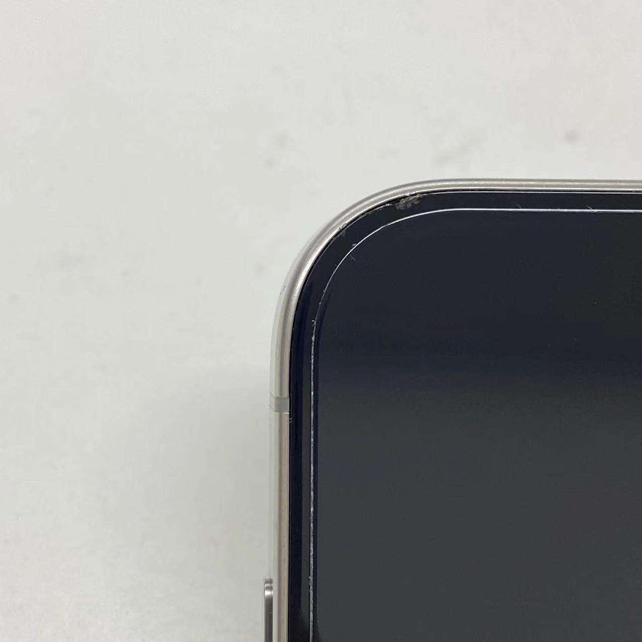 iPhone15 Pro 256GB ナチュラルチタニウム MTUF3J/A SIMフリー