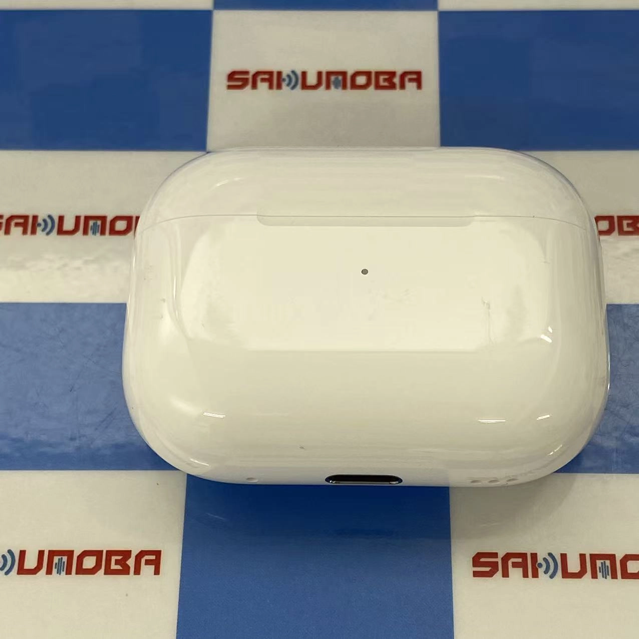 AirPods Pro 第2世代 MagSafe充電ケース(USB-C)付き ホワイト MTJV3J/A ジャンク品