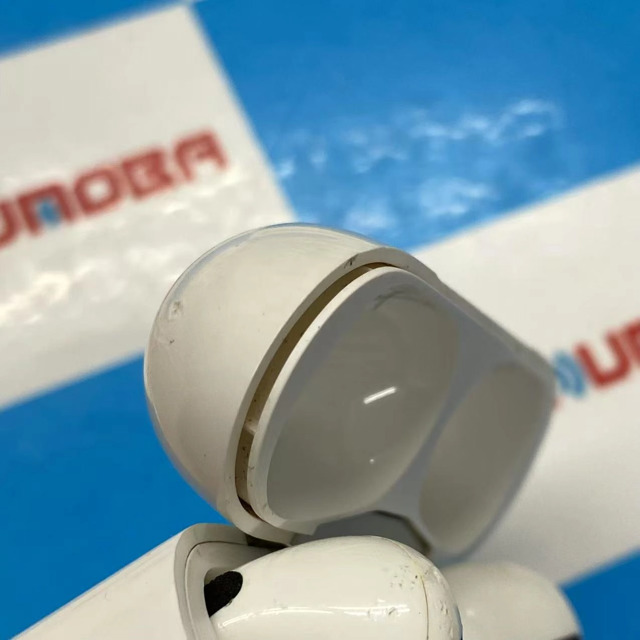 AirPods Pro 第1世代 2021年モデル MagSafe - ホワイト MLWK3J/A ジャンク品